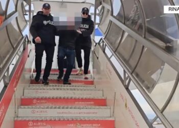 EMRI/ I përfshirë në trafik droge, ekstradohet nga Franca ‘Bebi’