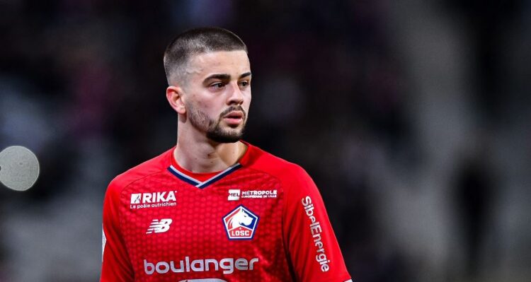 E pëson edhe Zhegrova, grabitet banesa e lojtarit nga Kosova