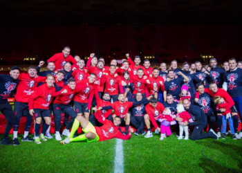 “Italianët kuqezi”/Nga De Biasi te Reja rrëfejnë rritjen e Kombëtares