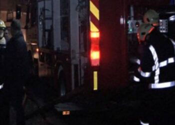 Merr flakë pallati në Tiranë