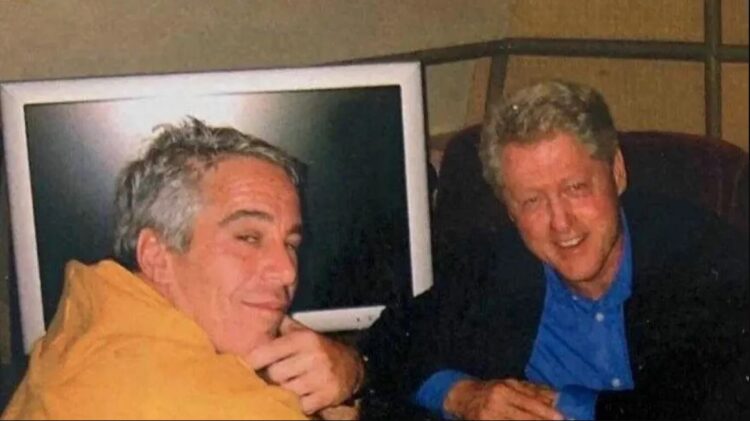 Bill Clinton kërcënoi Vanity Fair të mos botojë artikuj për Epstein
