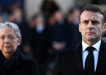 Dorëhiqet Kryeministrja e Francës, çfarë pritet nga Macron