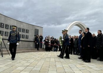 Masakra e Reçakut, liderët e Kosovës bëjnë thirrje për drejtësi