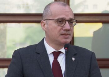 Vendimi/ 22 Nëntori, Dita e Alfabetit shpallet festë zyrtare