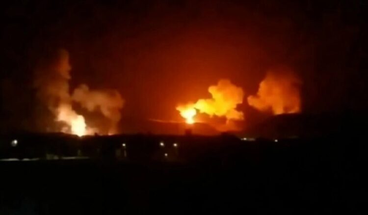 SHBA dhe Britania sulmojnë pika strategjike të rebelëve Houthi