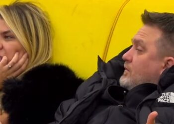 VIDEO/‘Jeni çift simpatik, flini bashkë’, Juli ngacmon Olsin e Rozën