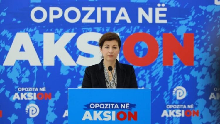 PD: Rama na ktheu në eksportues të shqiptarëve dhe importues të refugjatëve