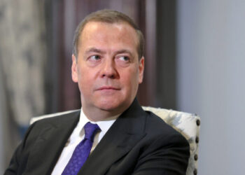 Medvedev: Vendosja e forcës britanike në Ukrainë do të nënkuptonte…