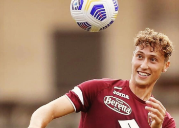 Mërgim Vojvoda rinovon kontratën me Torinon