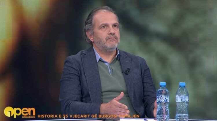 ‘Burgosi’ familjen, psikiatri sqaron rastin e 35-vjeçarit: Ja dy simptomat…