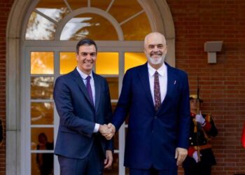 Rama takim me homologun Pedro Sanchez në Spanjë