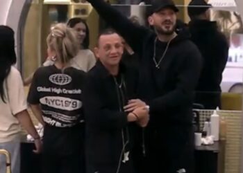 VIDEO/ Romeo acarohet keq me grupin e Julit: Ne iu dhamë bukë, ju…