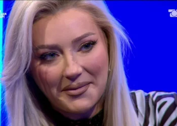 Ronela flet për humbjen e babait: E humba logjikën, në varrim qeshja e kërceja