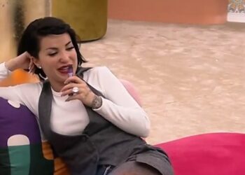 ‘Sfida’ e Rozës në kazermë: Përqafova Merin, m’u duk vetja si klluf