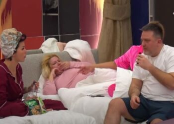 VIDEO/ Shpërthen debati mes Rozës e Julit: O karagjoz, mos i jep…