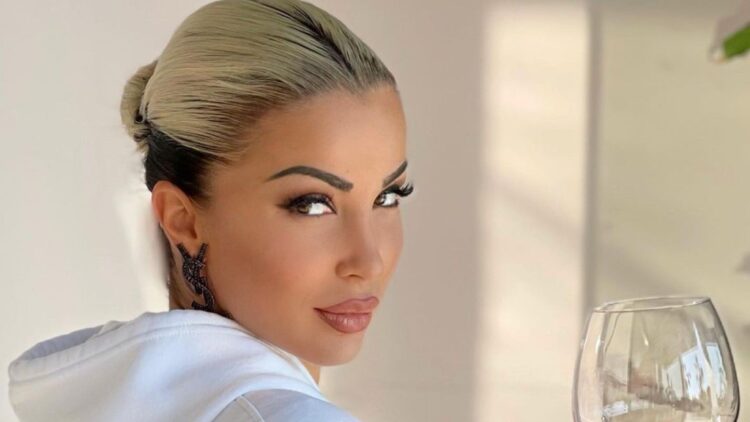 VIDEO/ Roza Lati kujton lidhjen me Stinen: Nuk dua burrë me streçe