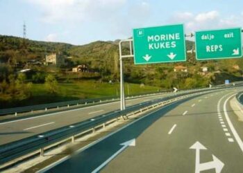 Lëvizte në sens të kundërt në ‘Rrugën e Kombit’, prangoset 32-vjeçari