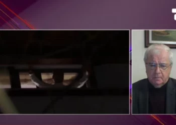 Ngjela për Berishën: Do rrijë i lidhur në birucë, është i prapambetur