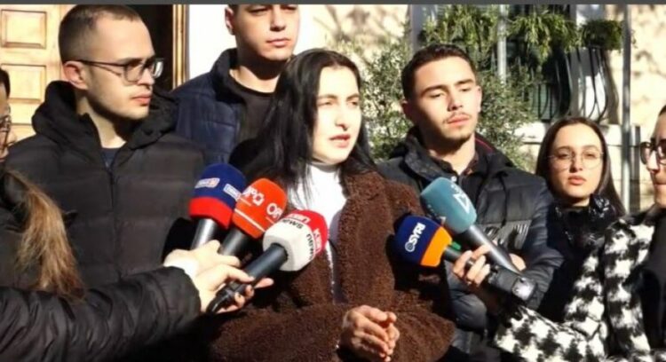 Studentët e mjekësisë pas vendimit të GJK: Beteja nuk përfundon…