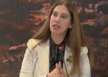 Kumbaro kritikon kryebashkiakët: Disa bashki të ardhura zero nga…