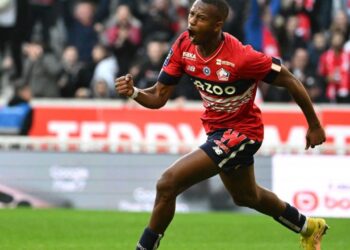 Juventusi lëviz “pas krahëve”, kërkon t’i rrëmbejë Interit mbrojtësin