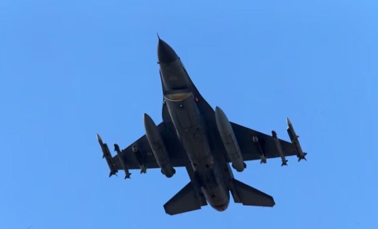 Iu vranë 9 ushtarë Turqia bombardon militantët kurdë në Irak dhe Siri