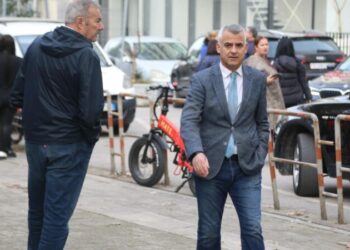 Po shkonte në gjyqin e Belerit, goditet me vezë Vangjel Dule