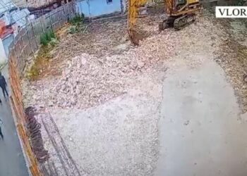 I vodhën para me dhunë të moshuarit, arrestohen 3 të miturit