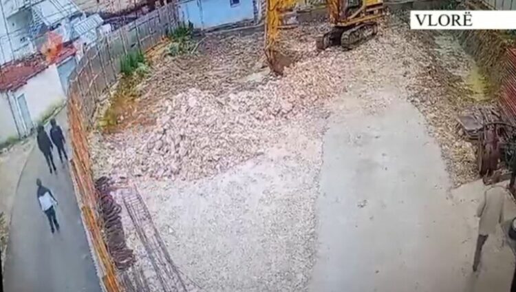 I vodhën para me dhunë të moshuarit, arrestohen 3 të miturit