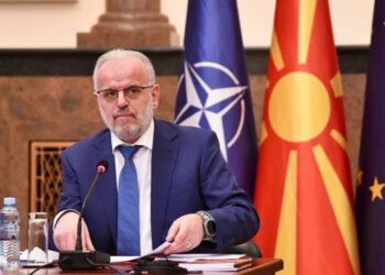 Maqedoni e Veriut, Talat Xhaferi merr detyrën e kryeministrit