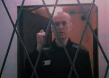 Në përvjetorin e 3 të burgosjes, Navalny: Putini udhëheq mbi bazë…