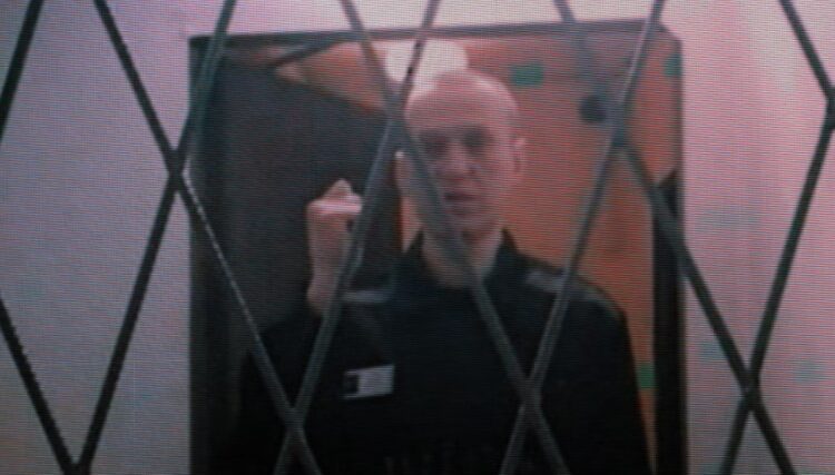 Në përvjetorin e 3 të burgosjes, Navalny: Putini udhëheq mbi bazë…