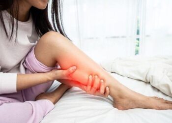 Ju kap ngërçi i këmbës gjatë natës? Ja si ta ndaloni