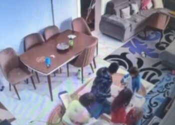 Pamje nga ‘shtëpia-burg’, Mandri lë lojën me fëmijët dhe dhunon gruan