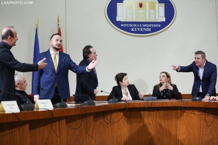 Reforma Zgjedhore, shoqëria civile propozon depolitizim të procesit zgjedhor