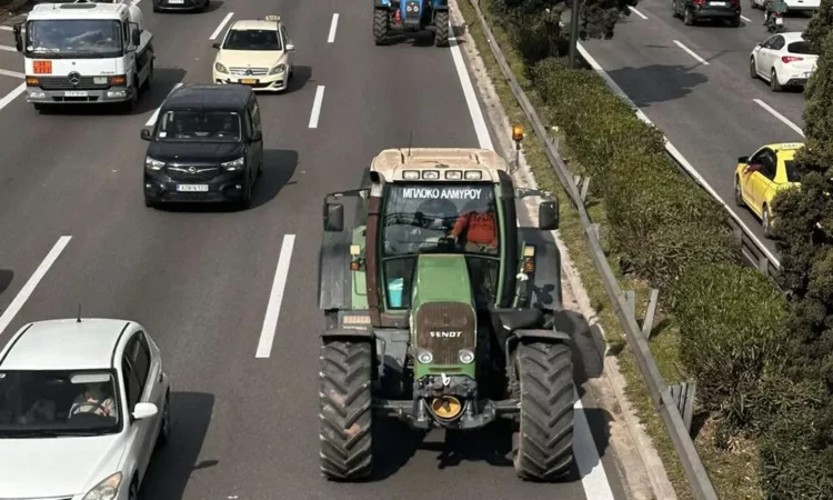 Protesta në Athinë, traktorët lëvizën në korsinë e majtë të Kifissos