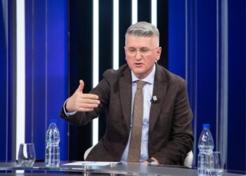 Gjekmarkaj: S’jemi shtet ligjor, por i telefonit. Ja ç’duhet të bëjë opozita…