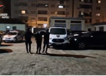 Kapet në Durrës 26 vjeçari, ndërmjetësoi marrëveshjen mes grupeve kriminale të Napolit dhe Kalabrisë