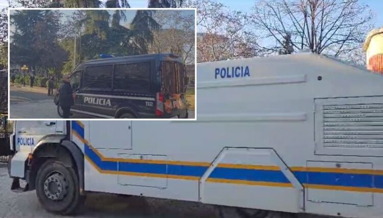 Protesta e opozitës/ 400 forca policore dhe autobotët me ujë blindojnë Kuvendin