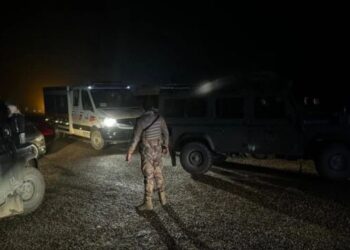 E rëndë/ Rrëzohet helikopteri pak para uljes, 2 viktima