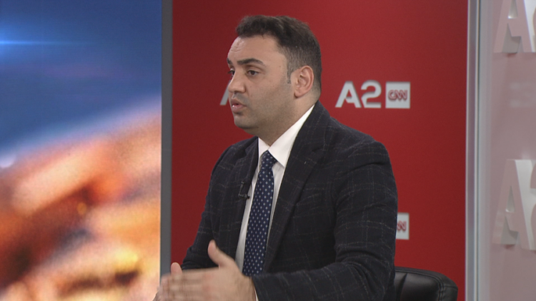 Radikalizim i aksionit opozitar, Këlliçi: Nga ngujimi e greva e urisë te zjarri në Parlament