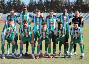 Kategoria e Parë/ Apolonia “ngec” në Fier, Burreli thyen Tomorin