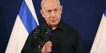 Përleshje në qendrën e riatdhesimeve, humb jetën i riu