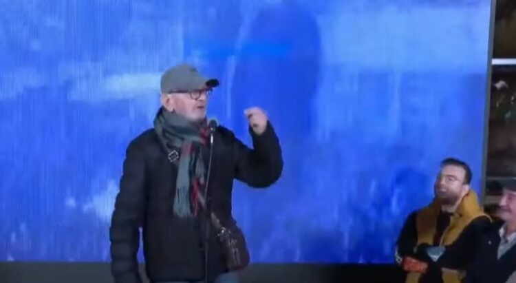 “Jemi katandisur te çapa e bukës”, përlotet aktori Mehdi Malkja