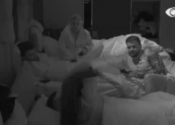 “Shife atë u shkri… O Bardhi, ik fli me Meritonin”, batutat e Merit dhe kunjat e Sarës