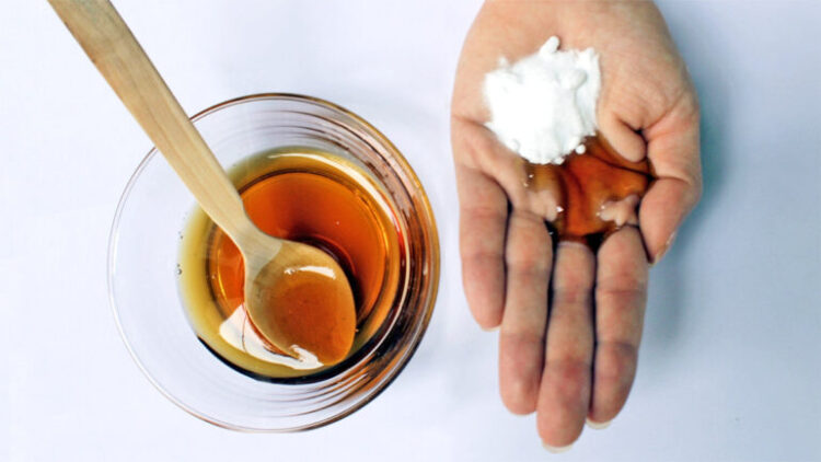 Pesë trajtime të thjeshta natyrale kundër tharjes së duarve