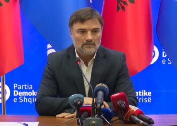 Alibeaj: Teatër i shëmtuar, të dy palët nuk e duan reformën zgjedhore