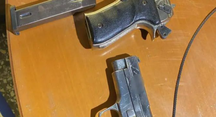 Zbulohen disa sulme me armë në Greqi, kapet shqiptari (EMRI)