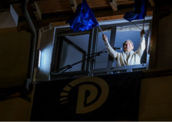 Berisha thirrje fermerëve: Dilni në rrugë me të gjitha mjetet tuaja