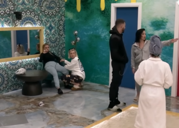 Meritoni sherr me Vesën, Rikja shpërthen në të qara dhe … (VIDEO)